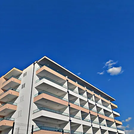 Aria De Lux 마카르스카