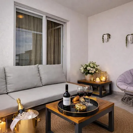 Aria De Lux Apartment