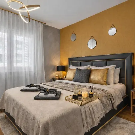 Aria De Lux Apartment