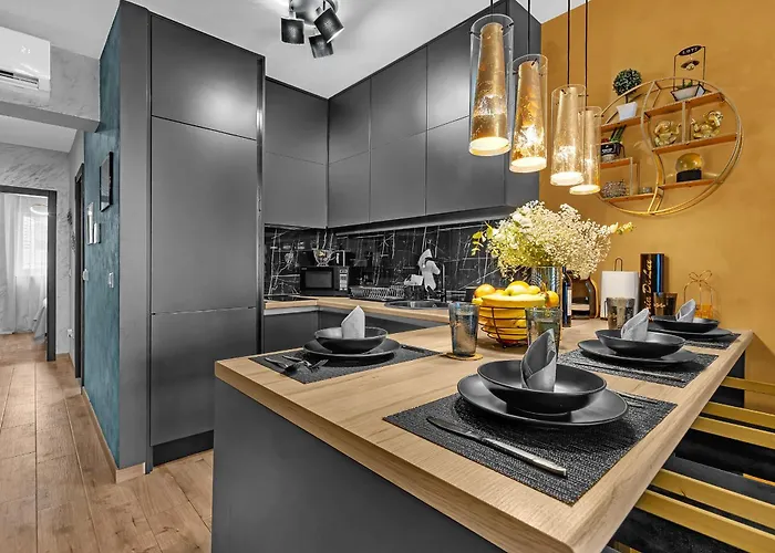 Aria De Lux ماكارسكا